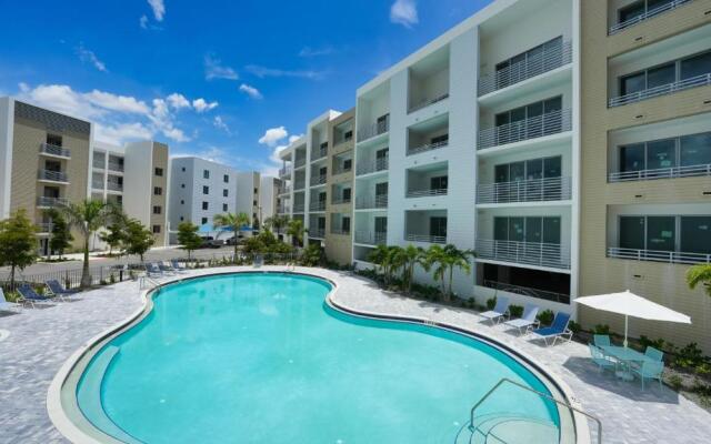 All-New, Waterfront Condo in Downtown Sarasota!