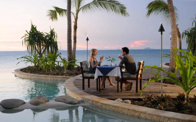 Nakelo Treasure Island Resort & Spa