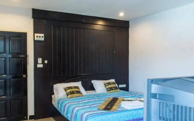 Patong Bay Guesthouse