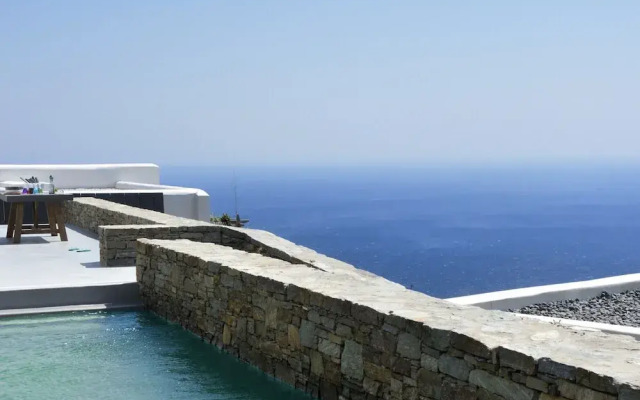 House Y in Kardiani Tinos