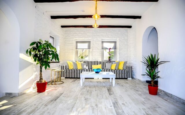 The Flag Suites