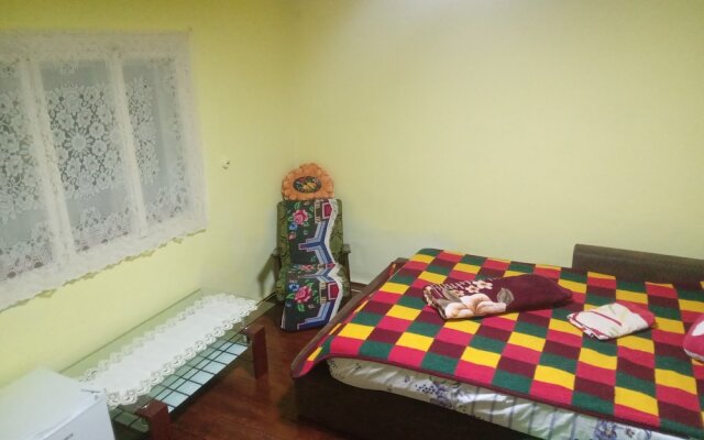Retreat Holiday in Cozy Traditional House