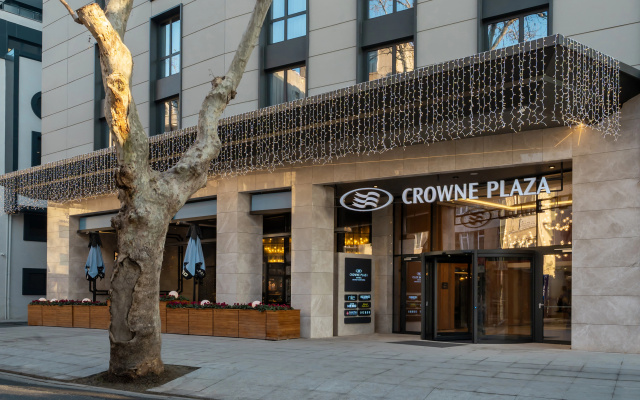 Crowne Plaza Istanbul Ortakoy Bosphorus by IHG