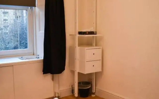Stylish 2 Bedroom Apartment By Edinburgh Castle