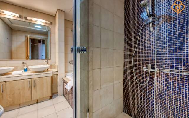 Shoreline #4 Jash Falqua