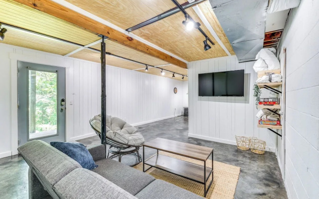 Serene Bella Vista Getaway Near Trails!