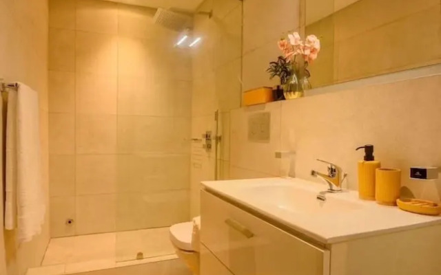 Accra City Luxury Lodge - The Signature