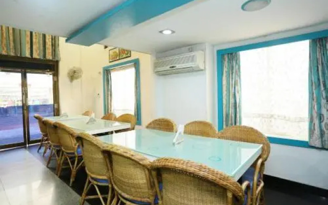 Ammu Regency by OYO Rooms