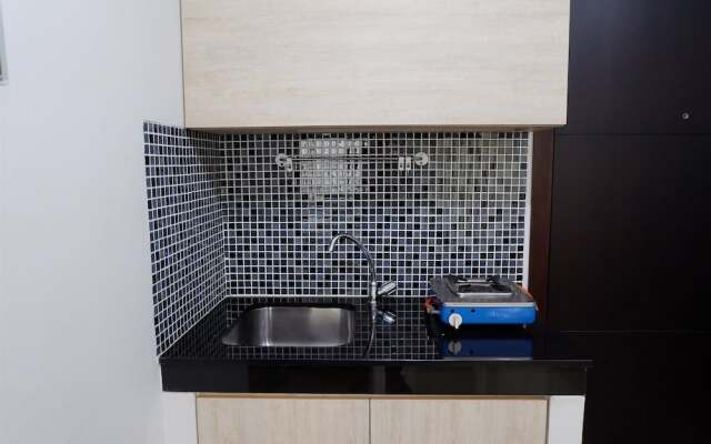 Close to Pool Studio Apartment Sky Terrace at Daan Mogot Baru