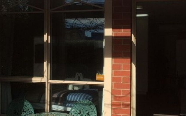 Australian Home Away @ Box Hill 2 Bedroom