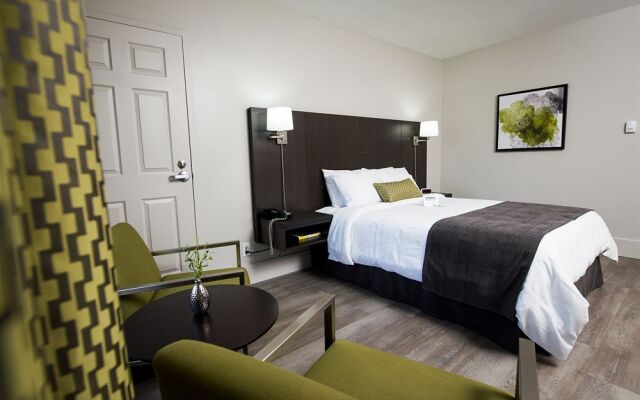 V Hotel & Suites