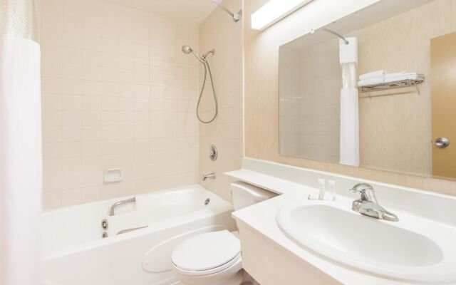 Howard Johnson - Kitchener Conestoga