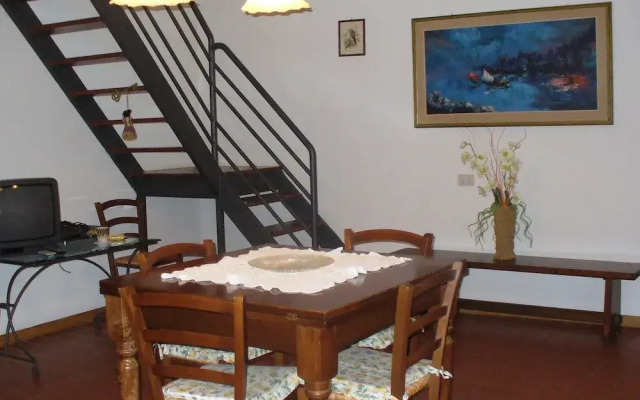 Restful Farmhouse with Pool near Forest in Vinci