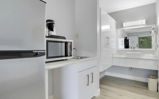 Home 1 Suites Extended Stay - Kissimmee