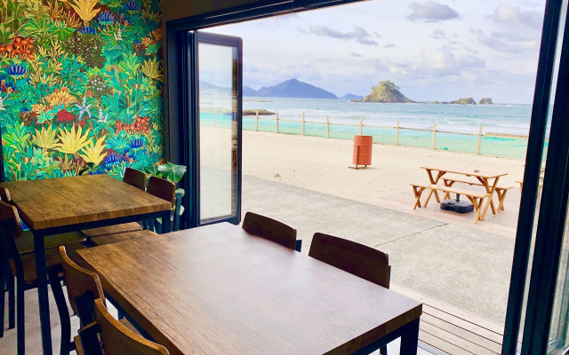 Beach Side Village Familiar - Hostel