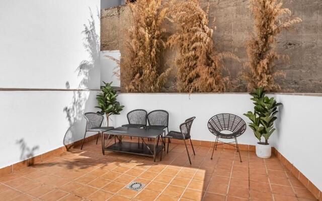 Limehome Granada Calle Sta. Ana