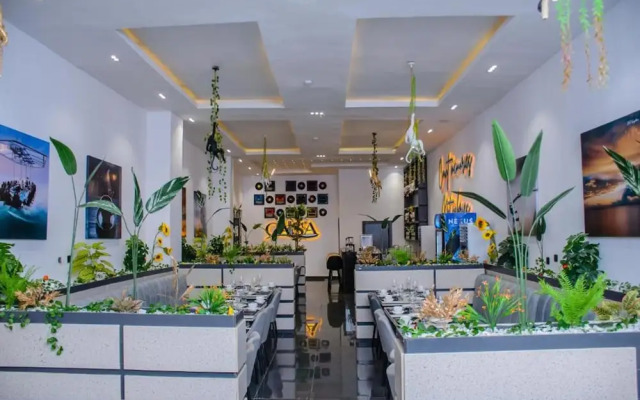 G Pinnacle Signature Hotel