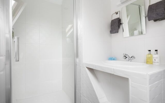 Brookside Villa B&B