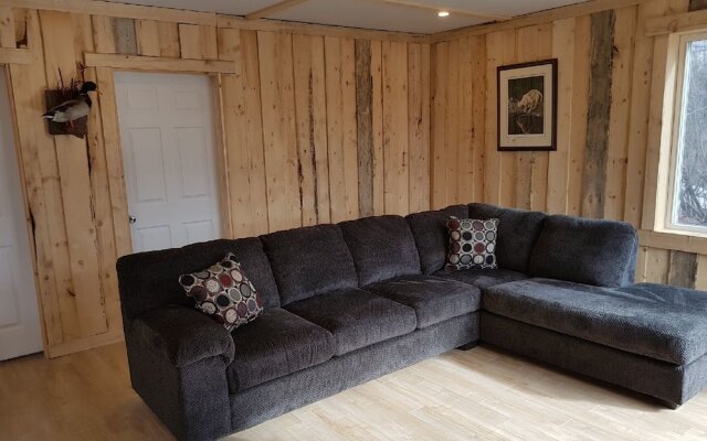 Striper Fishing & Hunting Lodge