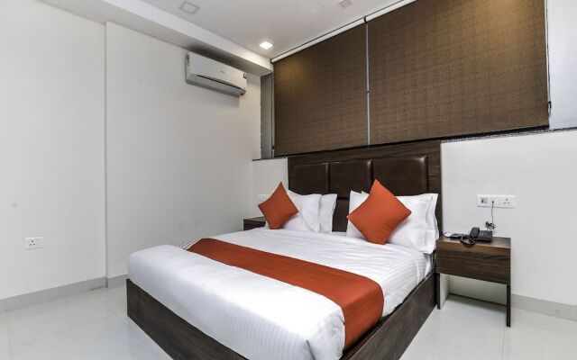 OYO Flagship 22449 Rajouri Garden J block