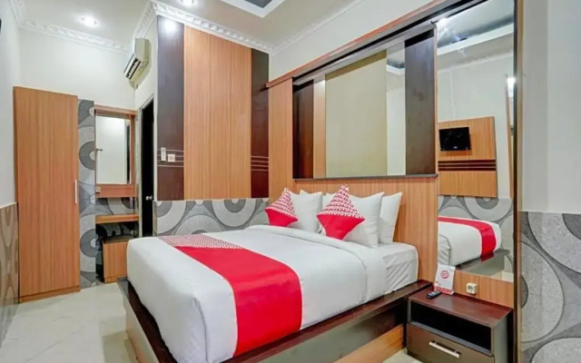 OYO 90131 Liberty Guest House