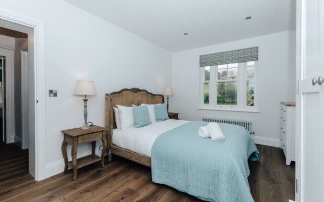 Woodvale Retreat - Sleeps 10