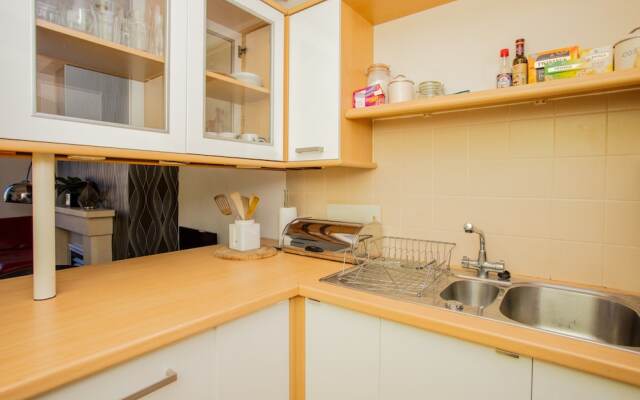 Two Bedroom Flat in Edinburgh