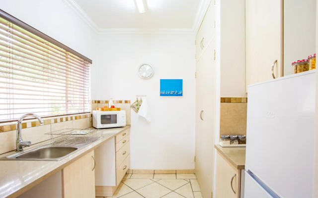 LeoZet Self catering apartment