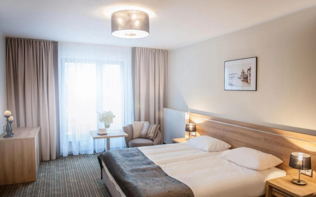 Mercure Wiazowna Brant