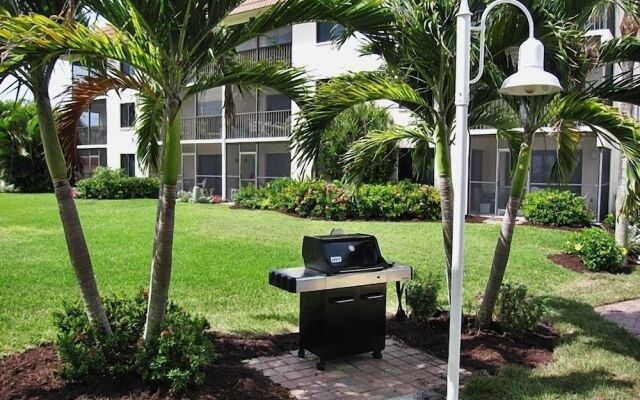 Sandalfoot Beachfront Condominium