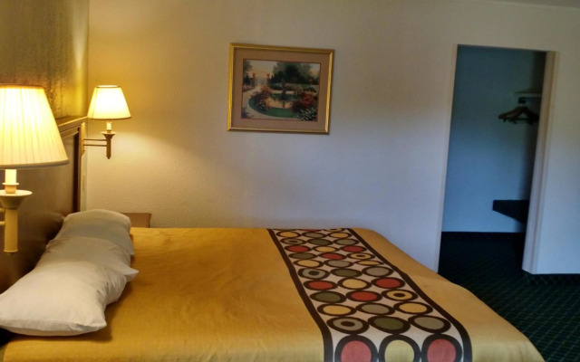 Sprucewood Inn