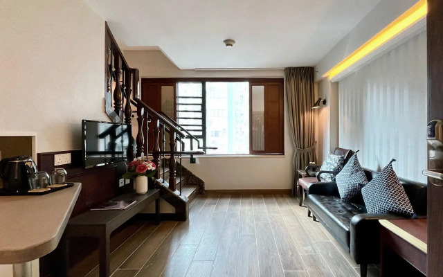 Lander Grand Hotel
