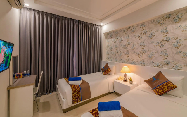 Nipola Hotel