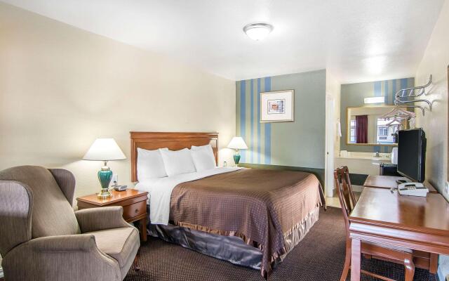 Rodeway Inn Medford South I-5