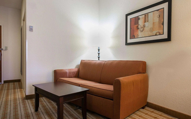 Comfort Suites Augusta Riverwatch