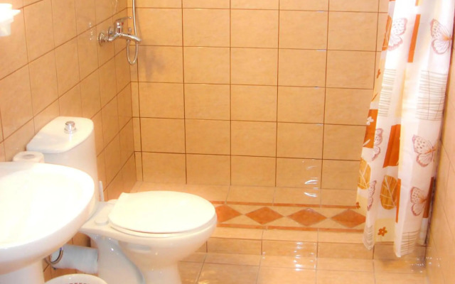 Dorana Trekking Hotel