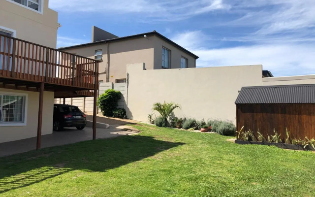 'On Point' Beach House - Jeffreys Bay