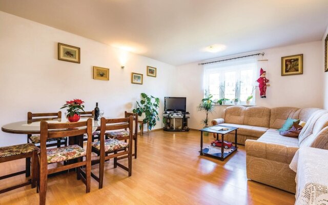 Awesome Home in Rab With Wifi and 2 Bedrooms