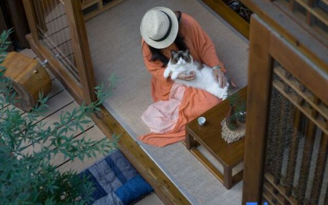 Yugui Hot Spring Holiday Hotel
