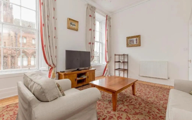 St James Quarter 2 Bed Apartment