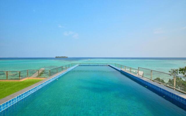 Royal Ocean View Beach Resort