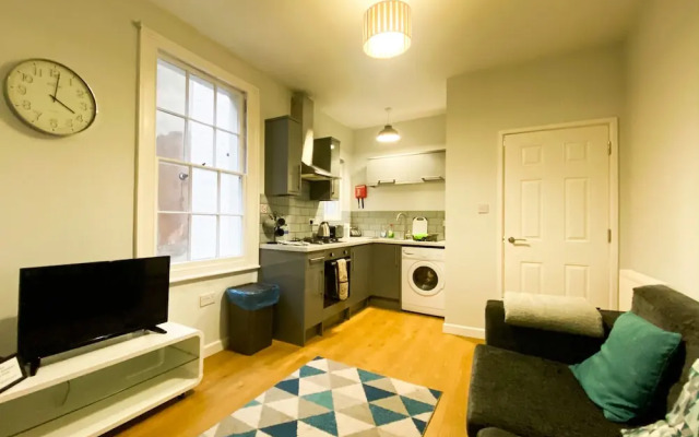 Suitely Berkeley Apartments