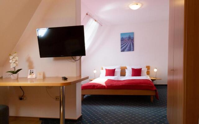Landgasthof May Hotel
