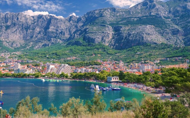 Stunning Home in Makarska With Wifi and 2 Bedrooms