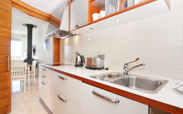 Oceanview Apartment