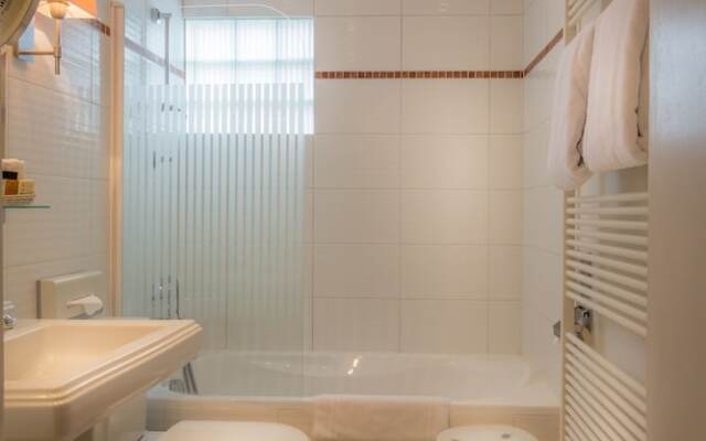 Firean Hotel