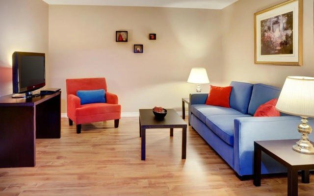 Travelodge by Wyndham Sudbury