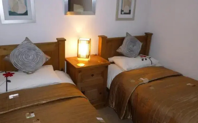 Belan Lodge - Courtyard Accommodation,"The Ebenezer"