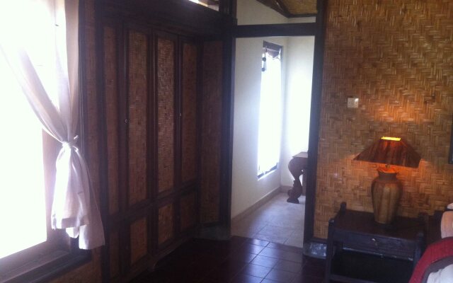 Puri Ulun Carik Bungalows