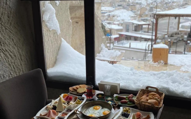 Artemis Cave Suites - Adults Only